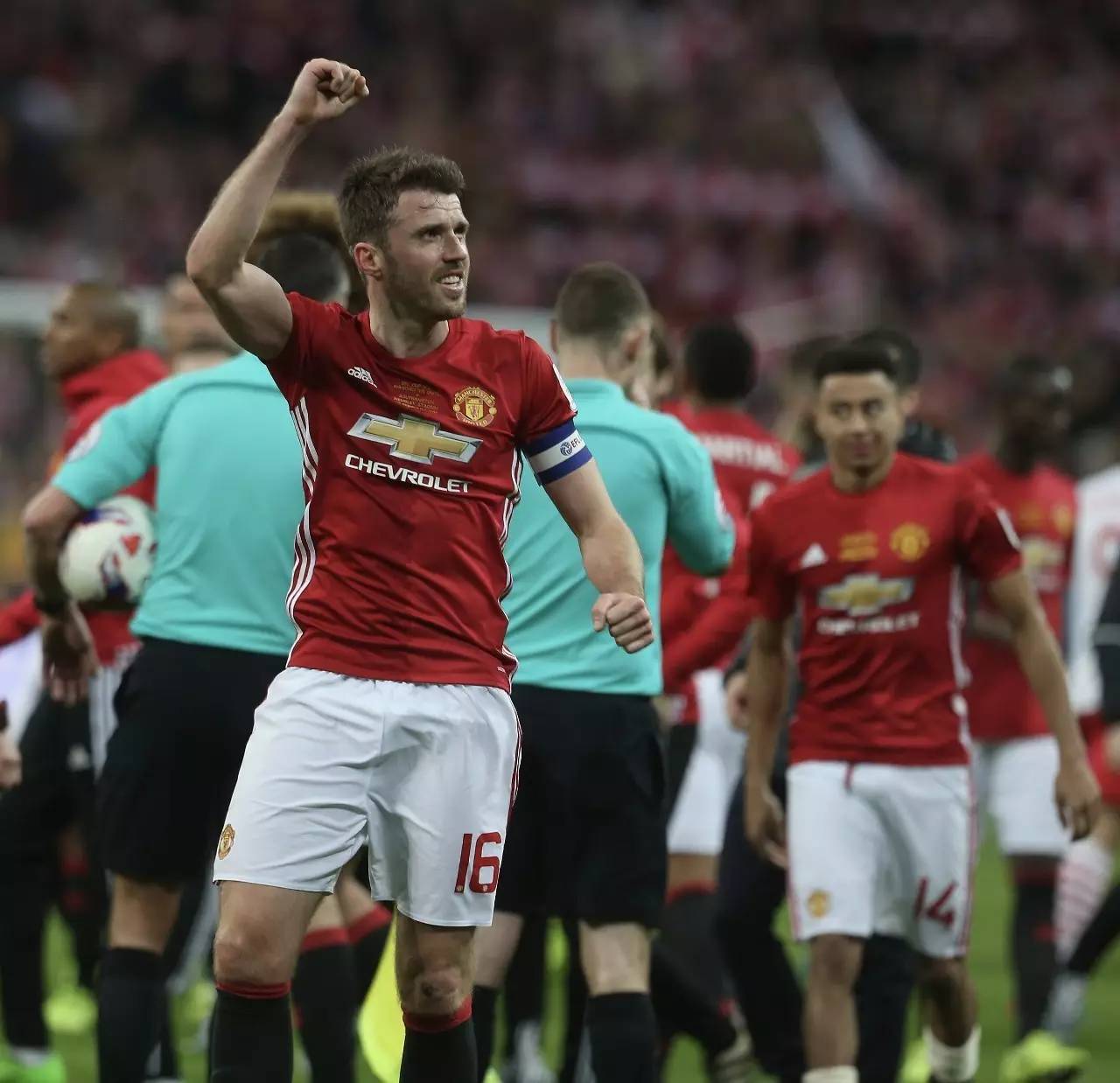 最后时刻俄克拉荷马雷霆调整名单以备社区盾,临场应变环节打磨,更衣室稳定,官宣口径保持一致 最后时刻俄克拉荷马雷霆调整名单以备社区盾,临场应变环节打磨,更衣室稳定,官宣口径保持一致