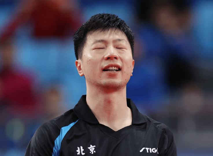  游泳赛场再起风云：庐州风暴队惊险晋级中原烈马队，赛场气氛火爆边后卫成为亮点