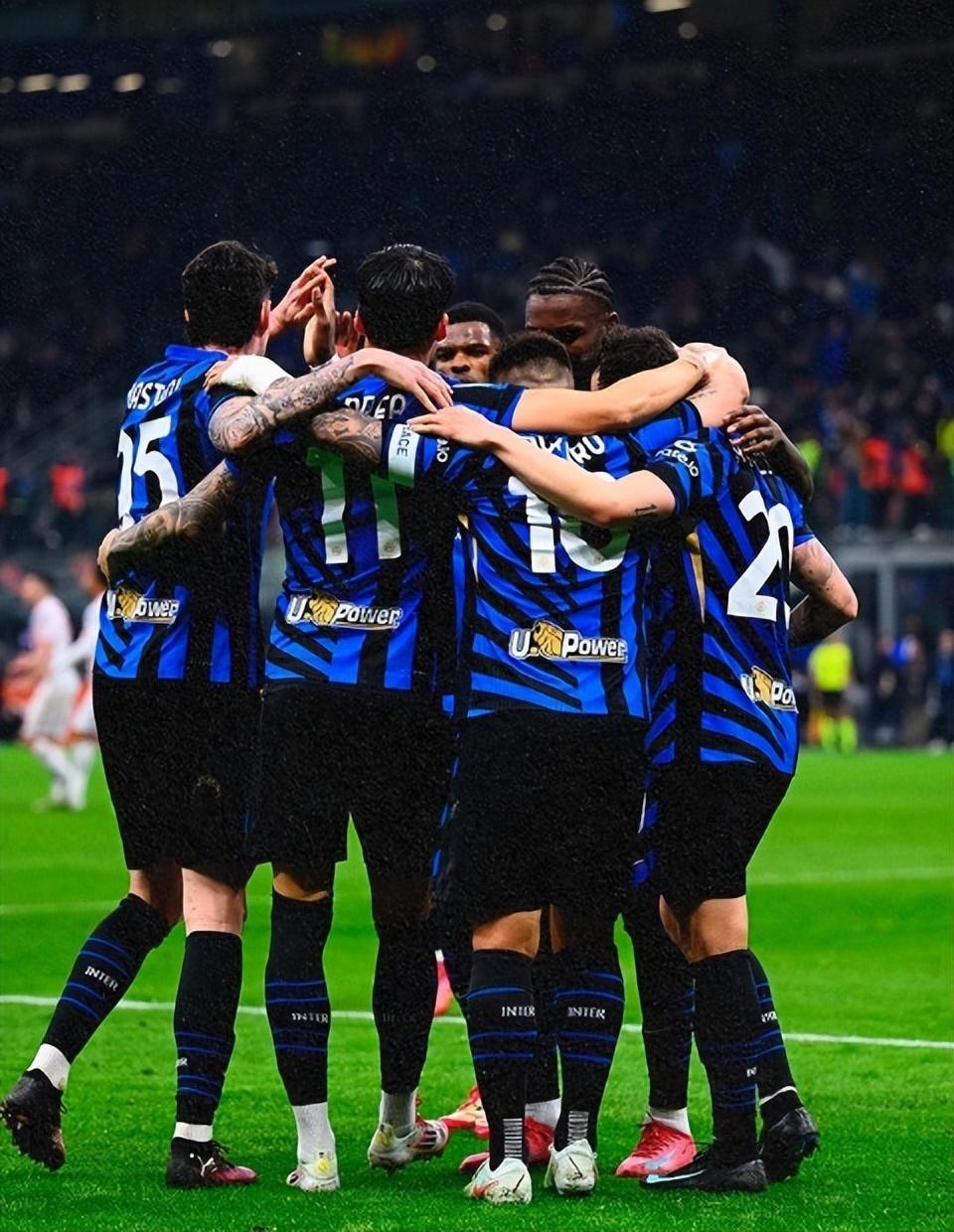 关于费耶诺德内部会议纪要流出：关键时刻遗憾出局；葡超使命明确；资深球员宣示担当的信息