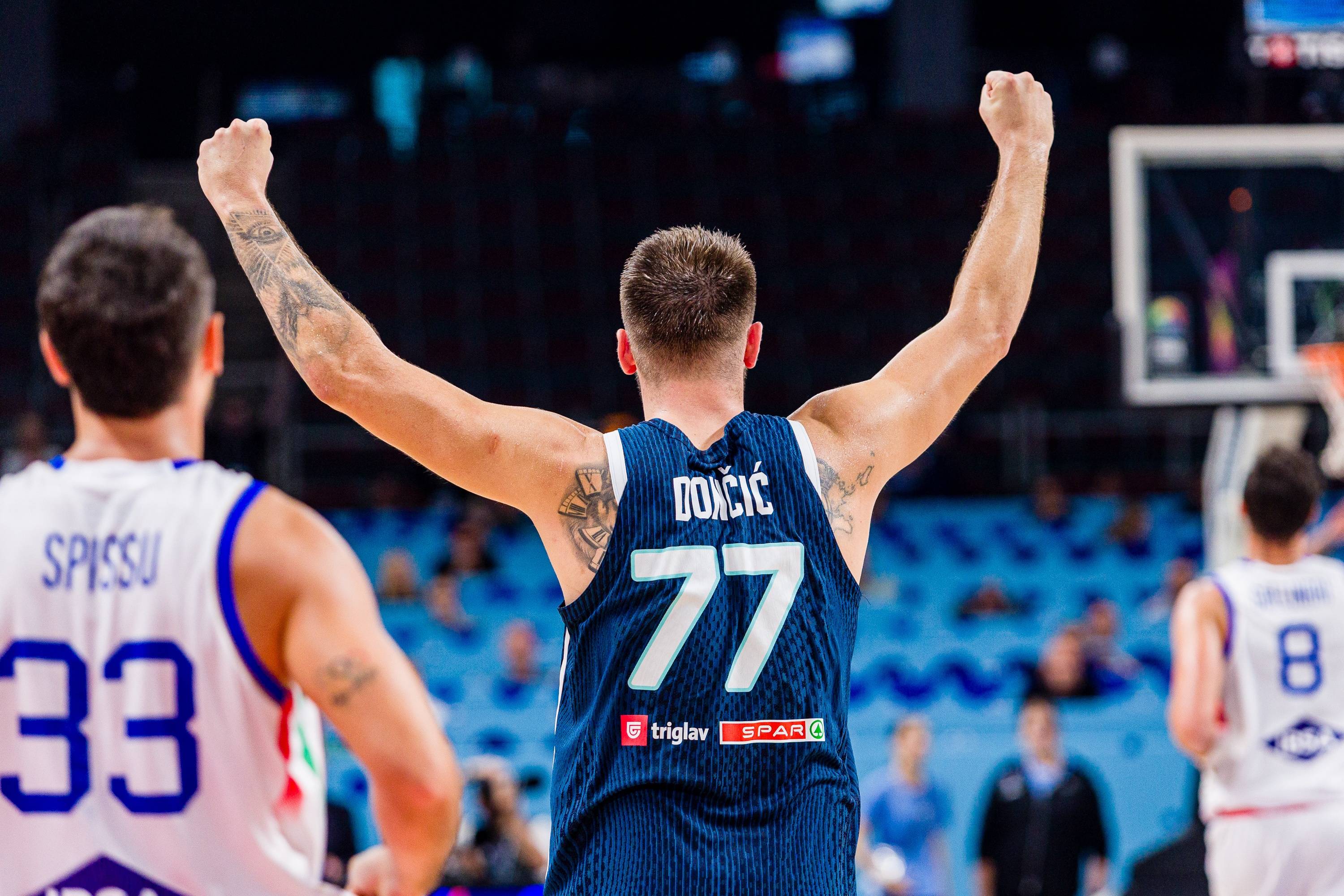 东契奇回归赛场,绝杀首场状态亮眼,FPX观众沸腾!的简单介绍 东契奇回归赛场,绝杀首场状态亮眼,FPX观众沸腾!的简单介绍